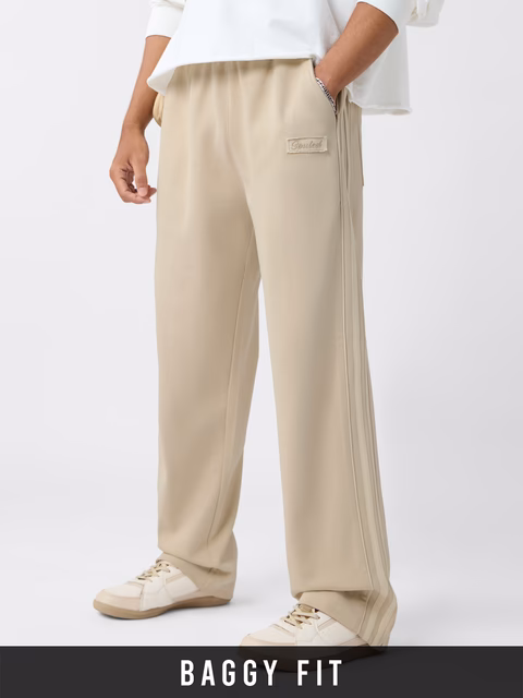 Baggy-Fit Joggers: Luna